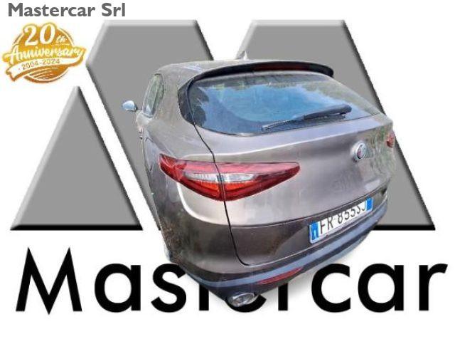 ALFA ROMEO Stelvio Stelvio 2.2 t Business Q4 180cv auto - FR855SJ