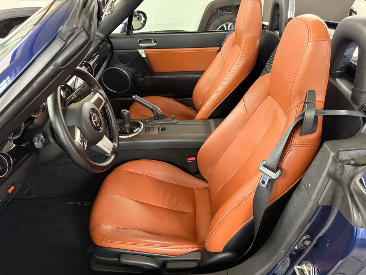 Mazda MX-5 Roadster Coupé 1.8L Fire