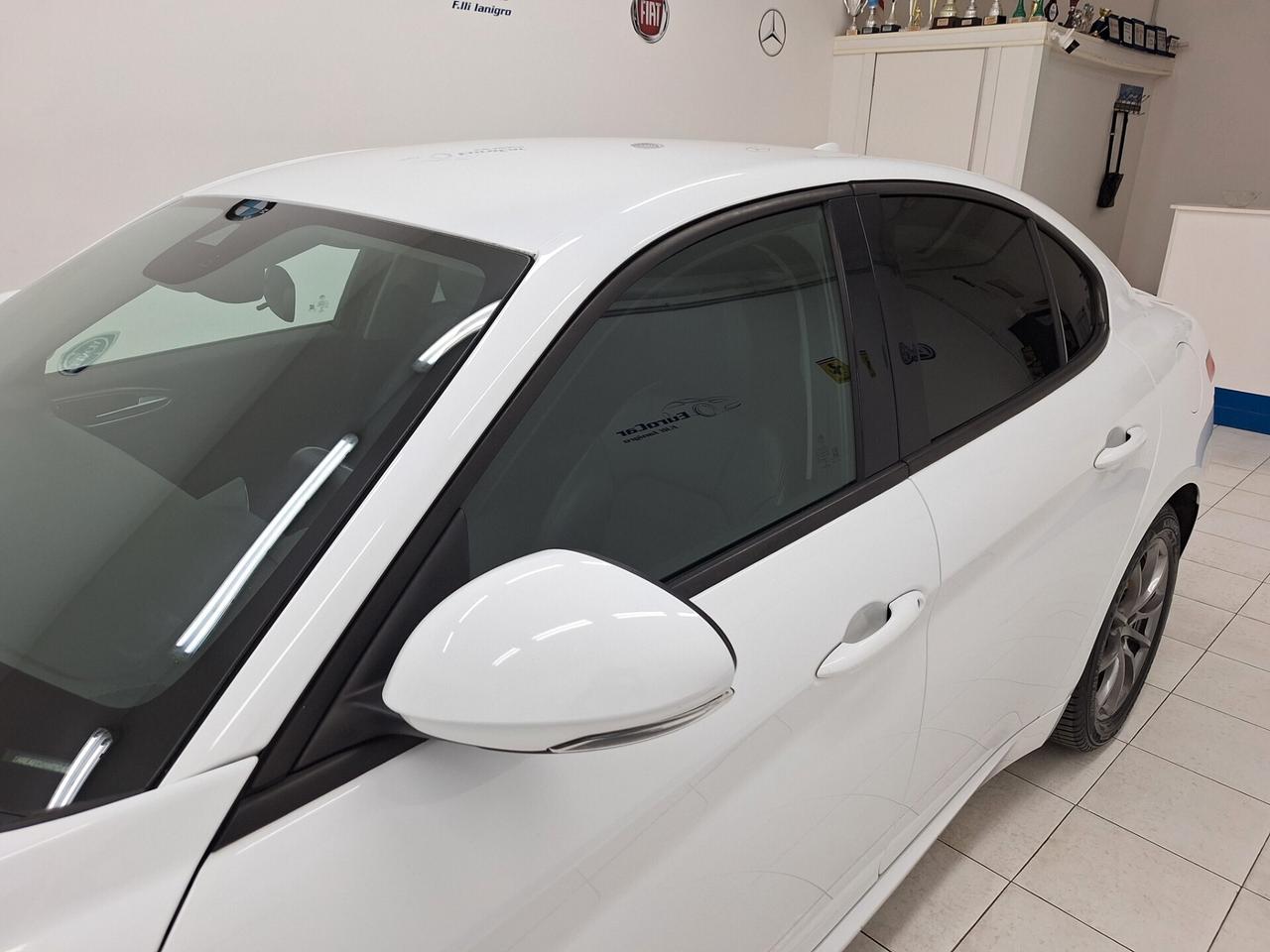 Alfa Romeo Giulia 2.2 180cv MT6 Business Sport