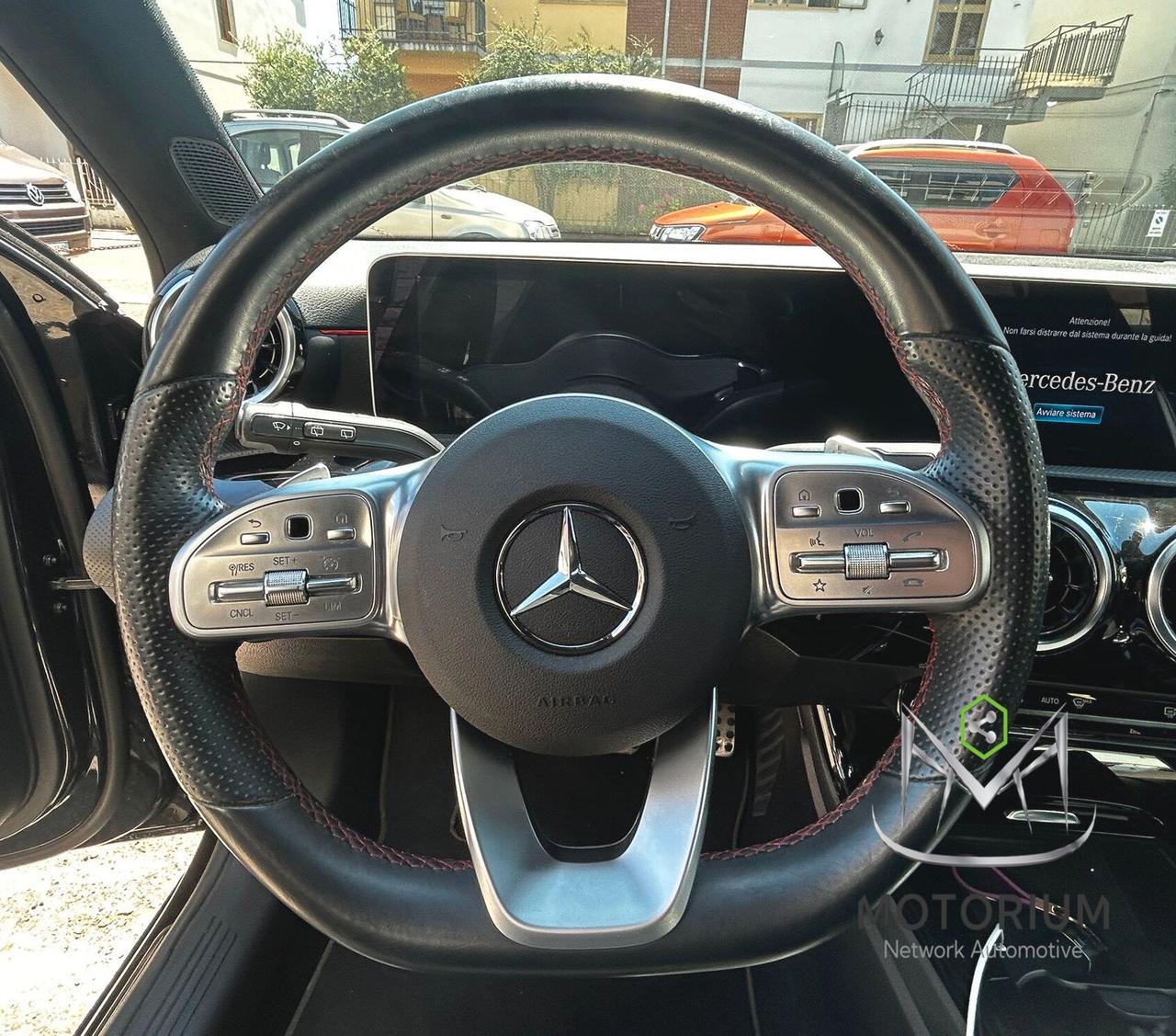 Mercedes-Benz A180 Premium AMG