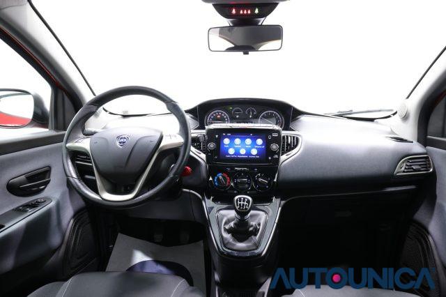 LANCIA Ypsilon 1.0 FIREFLY 5 PORTE S&S HYBRID GOLD FARI LED
