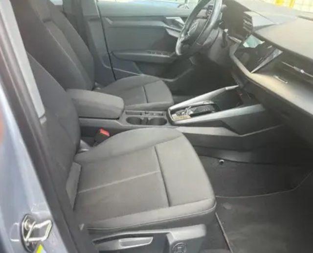 AUDI A3 Sedan 30 TDI S tronic Business Advanced