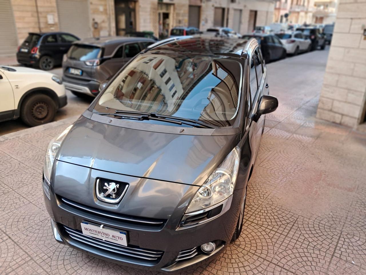 PEUGEOT 5008 2.0 HDi 150CV Féline-TETTO+NAVY-Euro5290