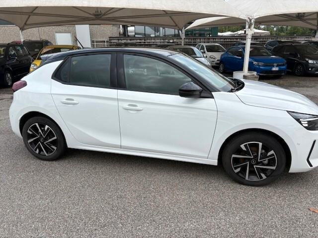 Opel Corsa 1.2 GS 75 CV