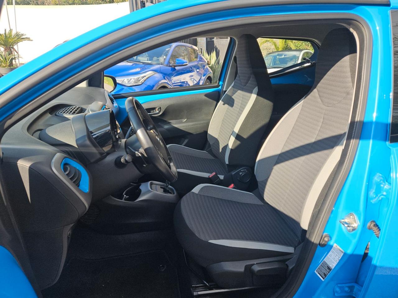 Toyota Aygo 1.0 VVT-i 72 CV 5 porte x-cite AUTOMATICA