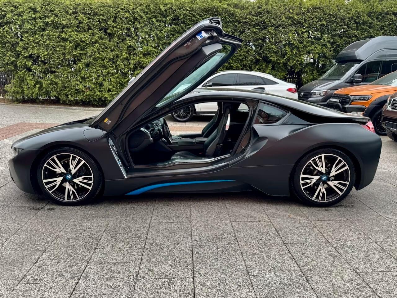 Bmw i8 Coupé xDrive *Display Key*HUD*360°*20 pollici