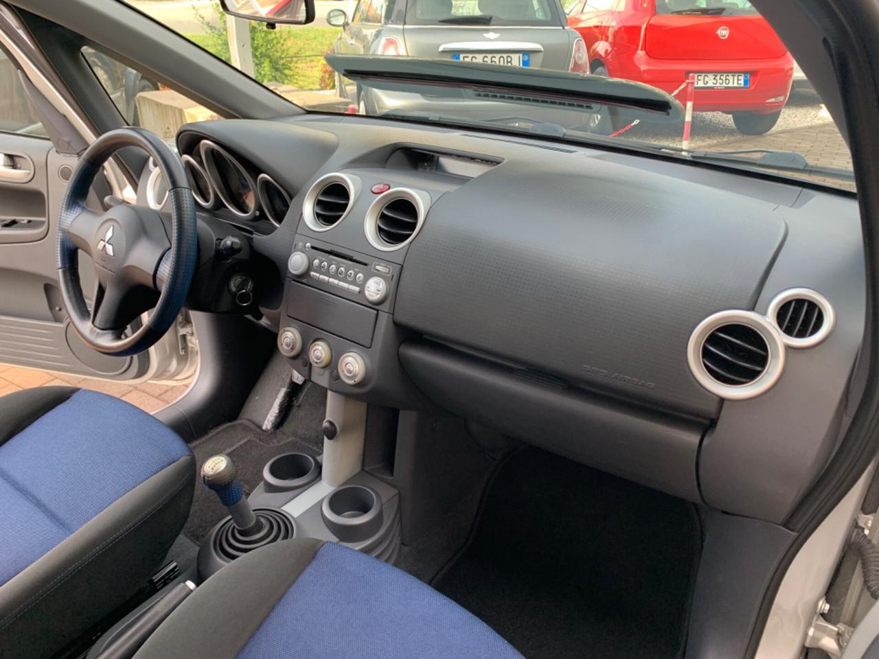 Mitsubishi Colt 1.1 12V 3p. Insport