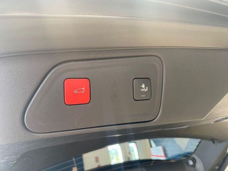 Peugeot 3008 3008 Hybrid 225 e-EAT8 GT