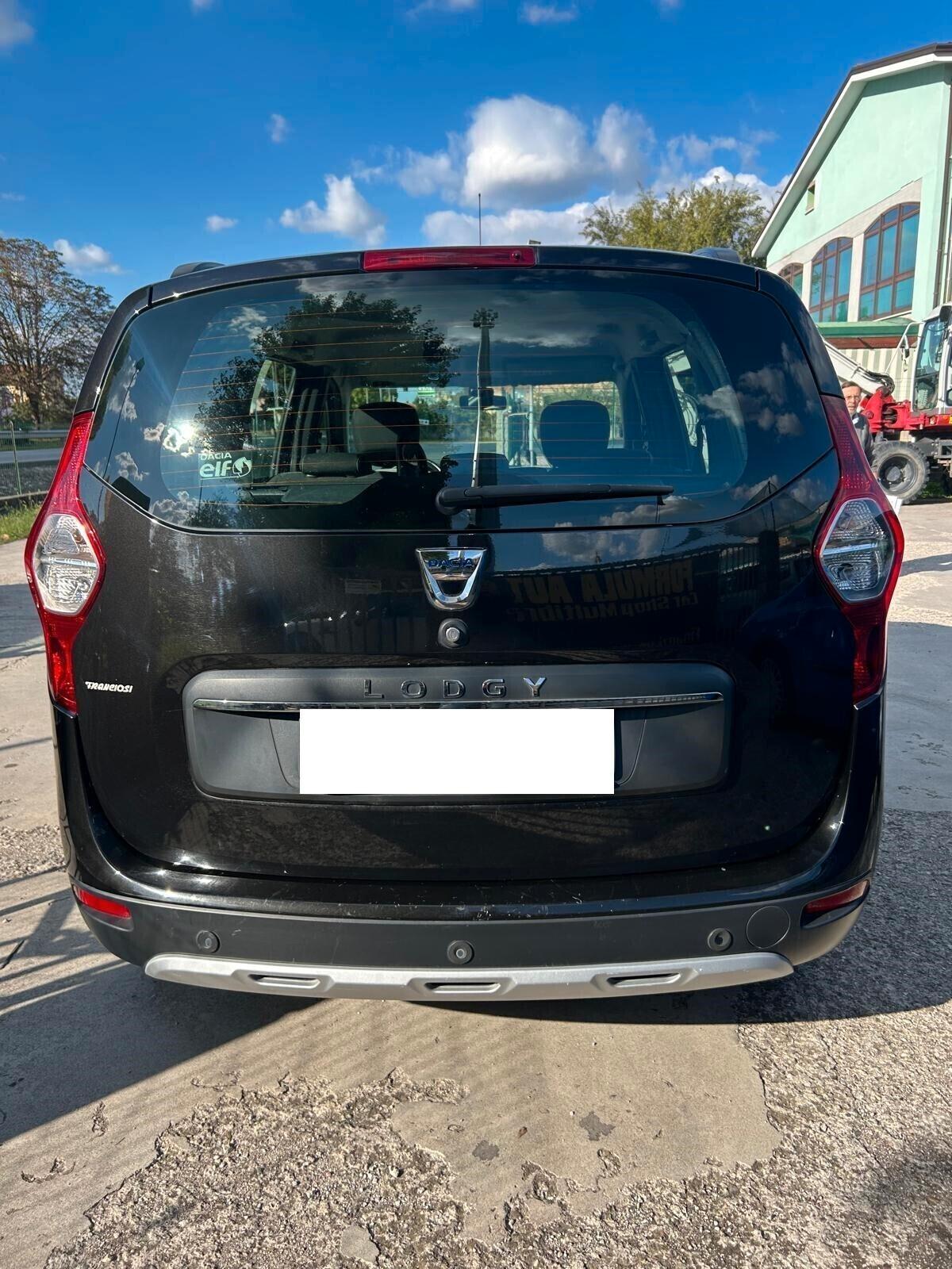 Dacia Lodgy stepwai 1.5 blue dci 115 cv 7 posti ok neo patentati