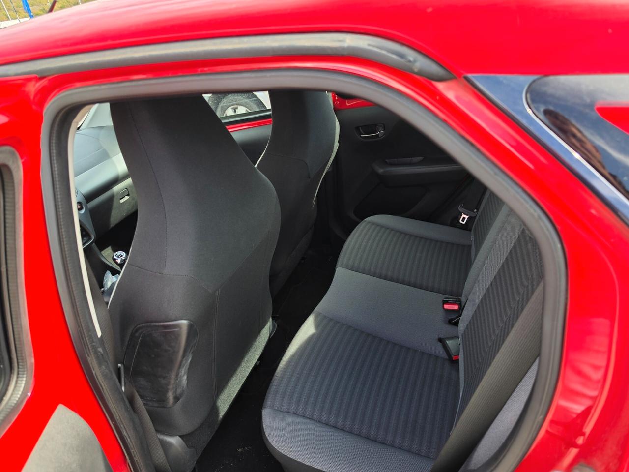 Toyota Aygo 1.0 VVT-i 72 CV 5 porte x-clusiv