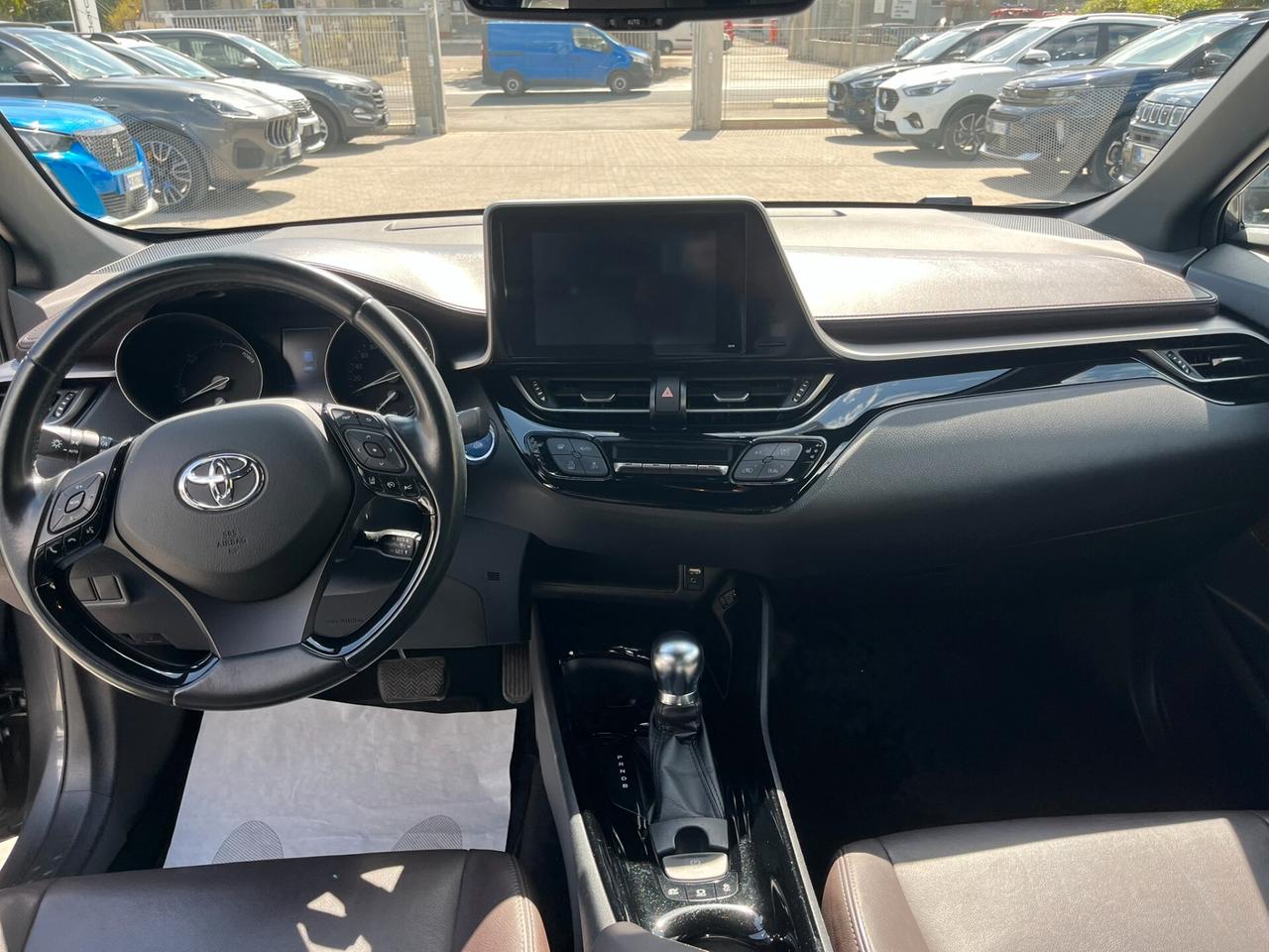 Toyota C-HR 1.8 Hybrid E-CVT Lounge