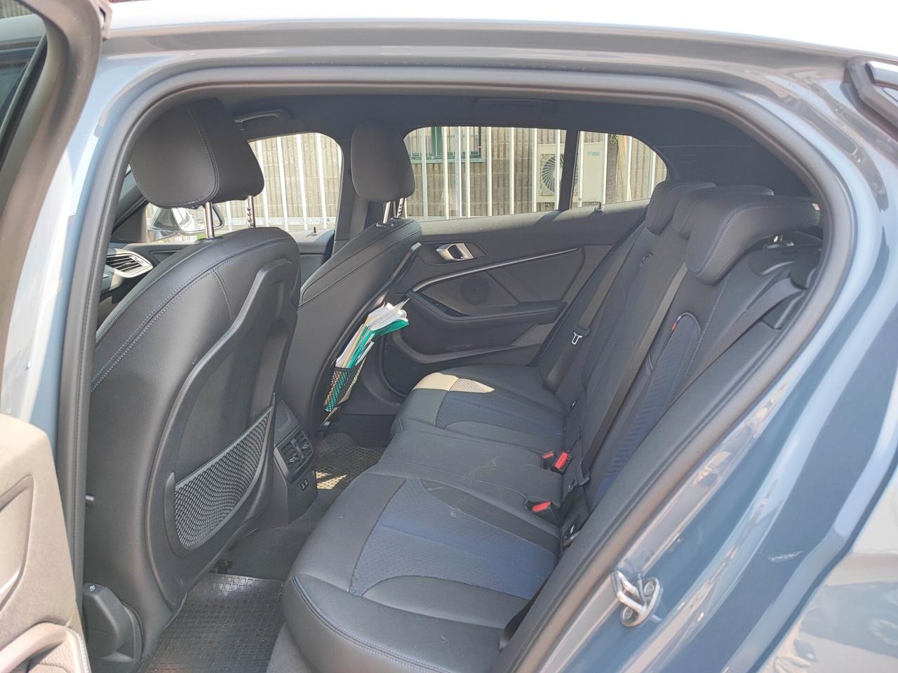 Bmw 118 118d 5p. Msport uni-pro