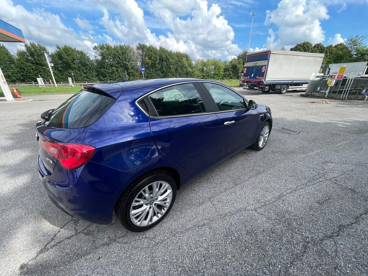 Alfa Romeo Giulietta 1.4 Turbo 120 CV GPL Super