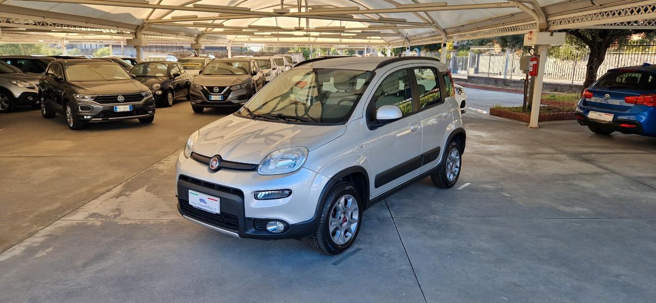 Fiat Panda 4X4 1.3 Mjt 75cv S&S LOUNGE