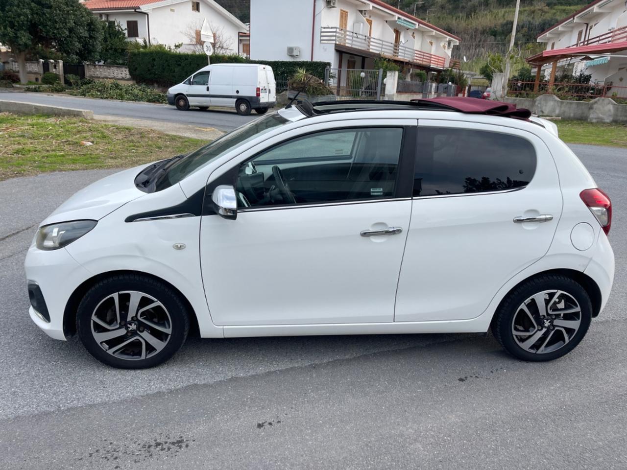 Peugeot 108 PureTech 82 5 porte Allure