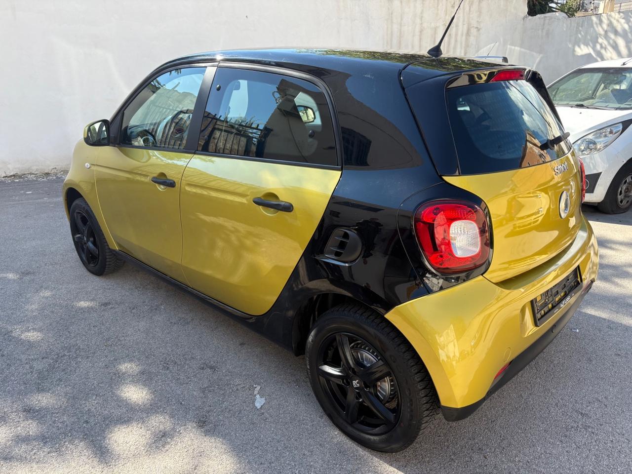 Smart ForFour 70 1.0 Passion