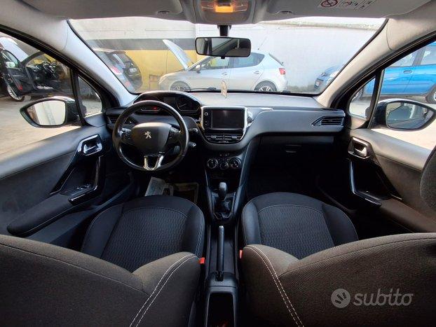 Peugeot 208 Gpl Full optional