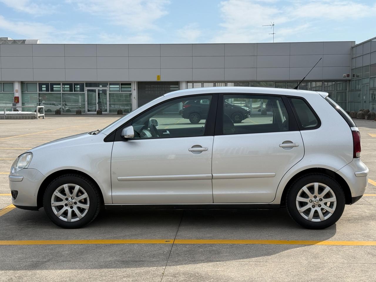 Volkswagen Polo 1.4/80CV 16V 5p. Comfort. BiFuel G