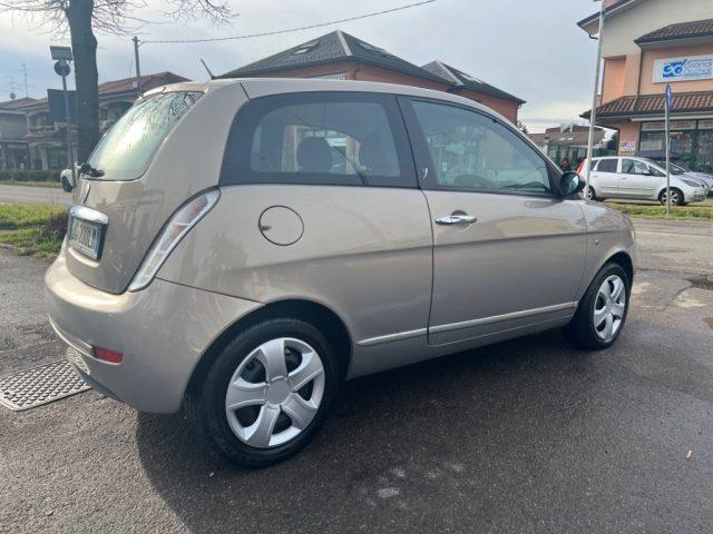 LANCIA Ypsilon 1.4 16V Oro Bianco