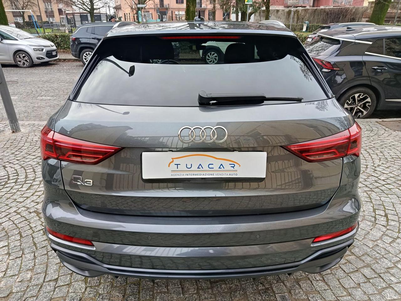 Audi Q3 S Line 2.0 35 TDI #8385