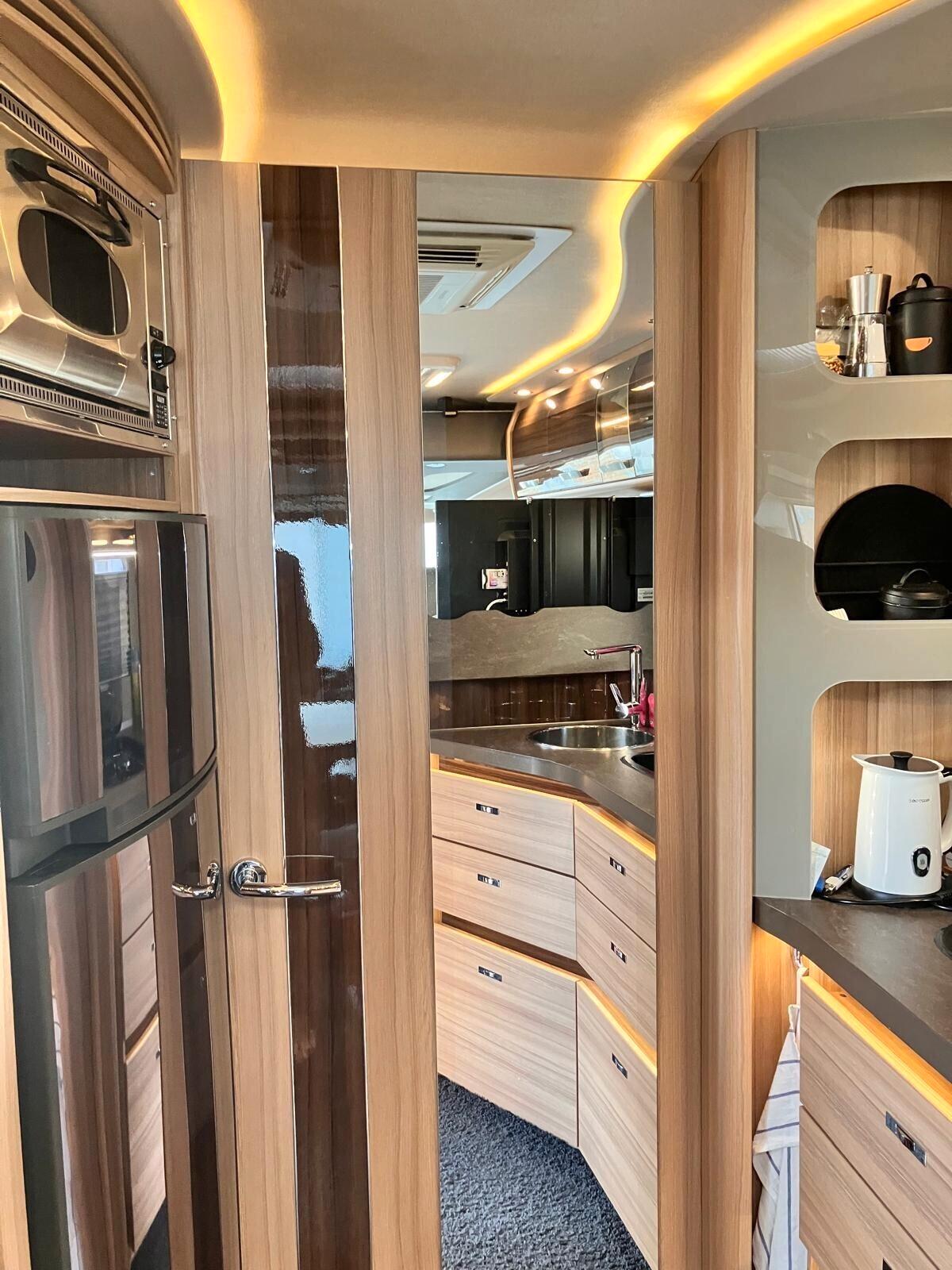 Knaus SUN I 900 LEG MOTORHOME