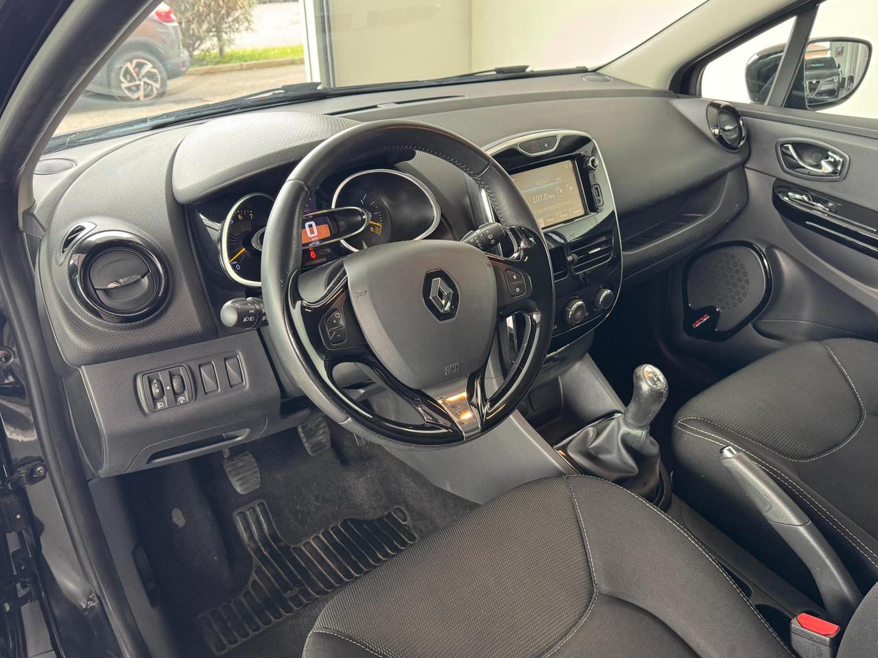 Renault Clio Clio 5p 1.2 75cv Expression