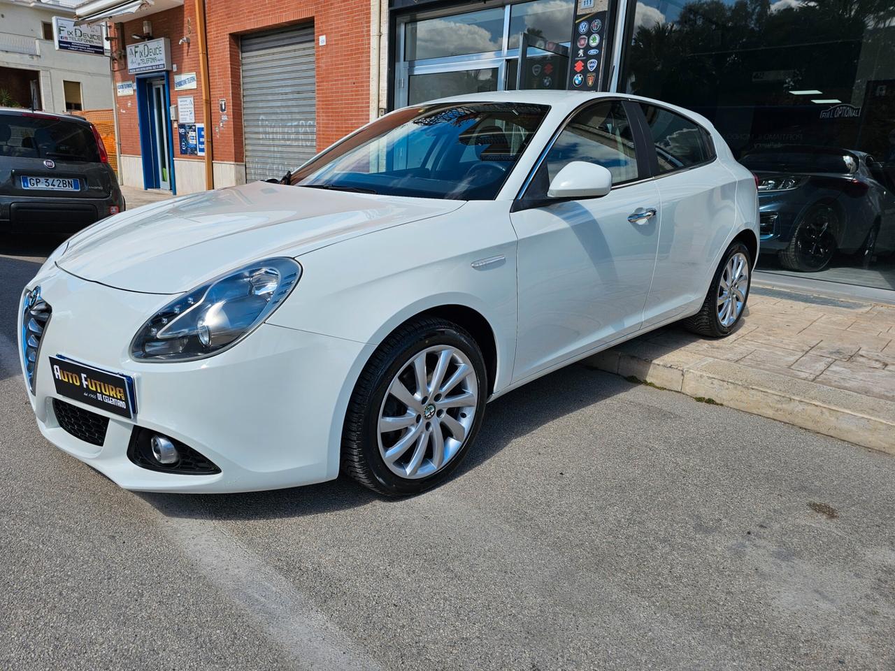 Alfa Romeo Giulietta 1.6 JTDm-2 105 CV Distinctive
