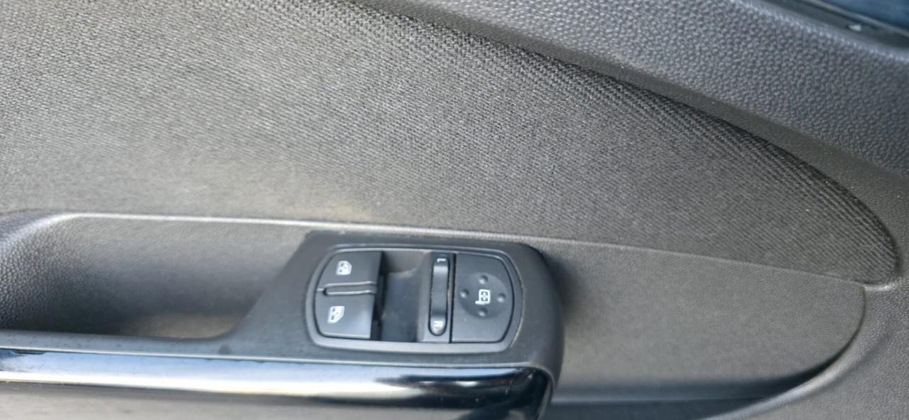 Opel Corsa 1.2 80CV 5 porte GPL-TECH Club neopatentati