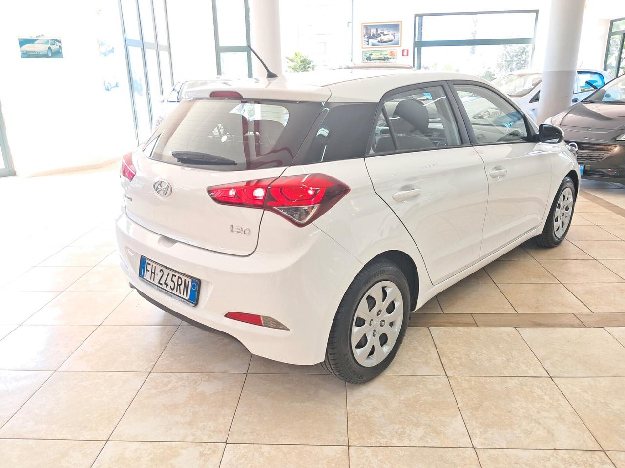 Hyundai i20 1.2 5 porte Classic 49000km