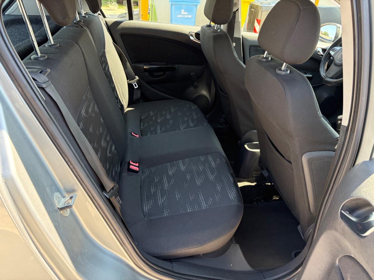 Opel Corsa 1.3 diesel 2011