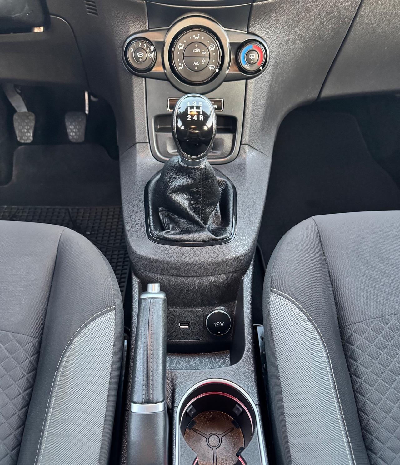 FORD FIESTA 1.0 ECOBOOST BENZINA 5 PORTE NEOPATENTATi