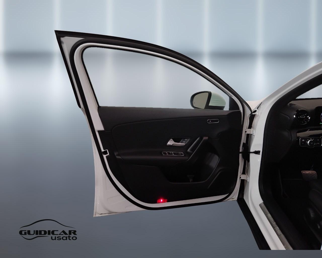 Mercedes-Benz Classe A - W177 2023 - A 180 d Advanced auto