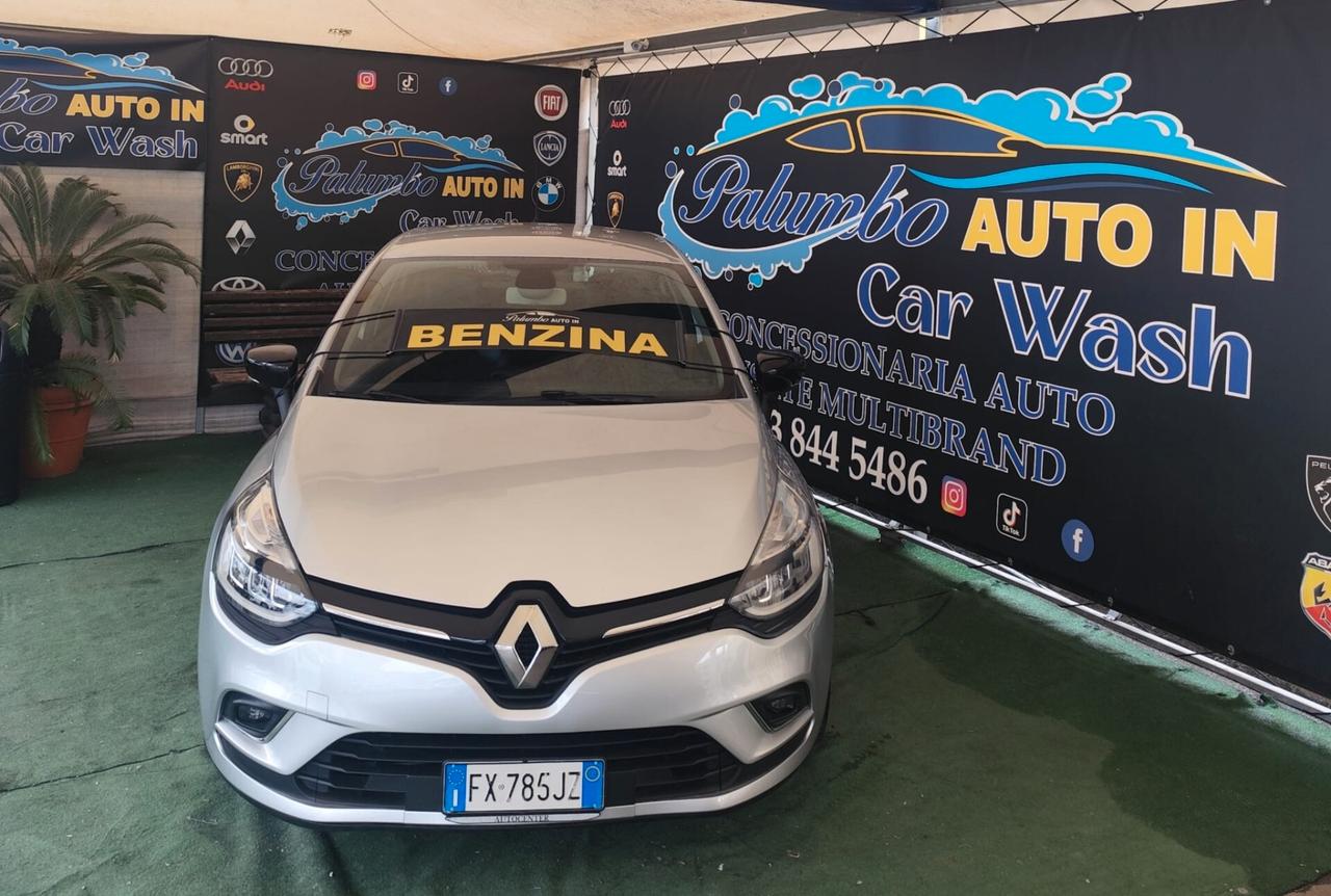 Renault Clio TCe 12V 90 CV 5 porte Moschino Life