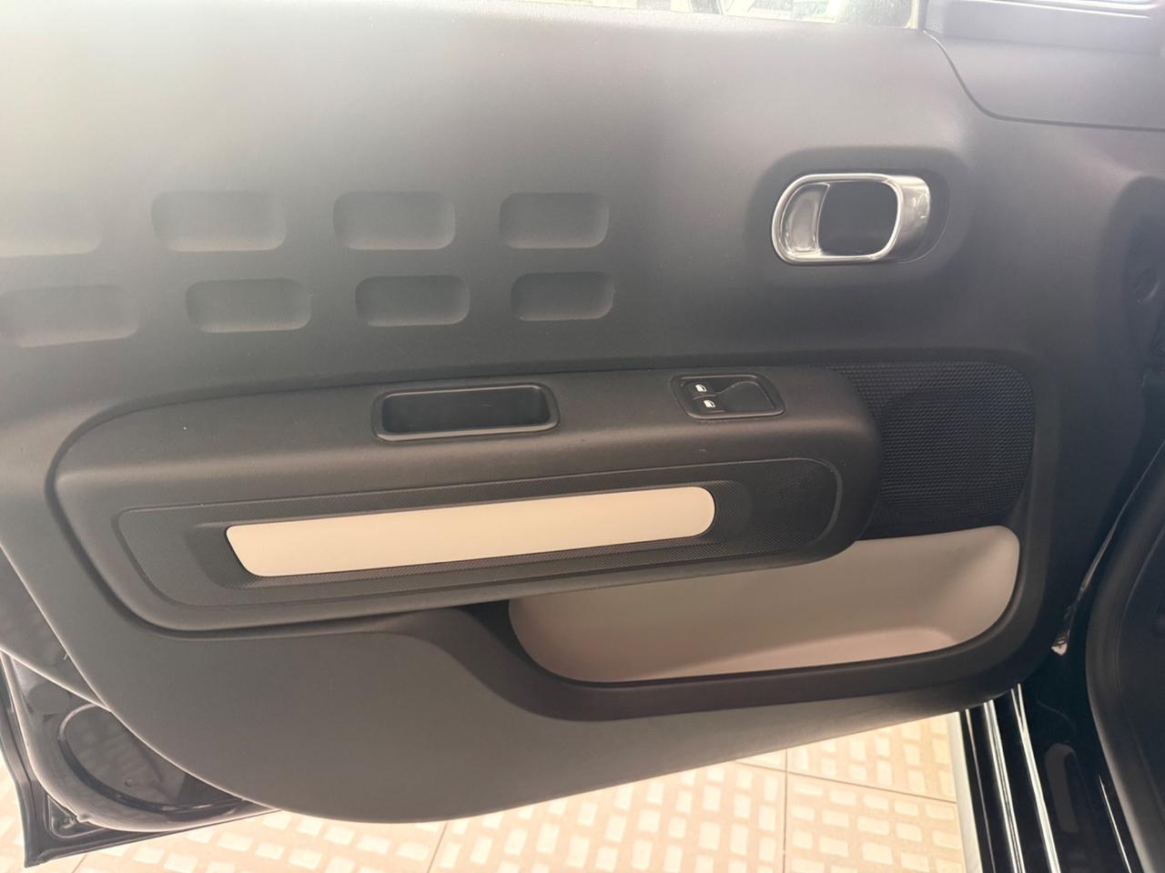 Citroen C3 PureTech 83 S&S Shine Pack