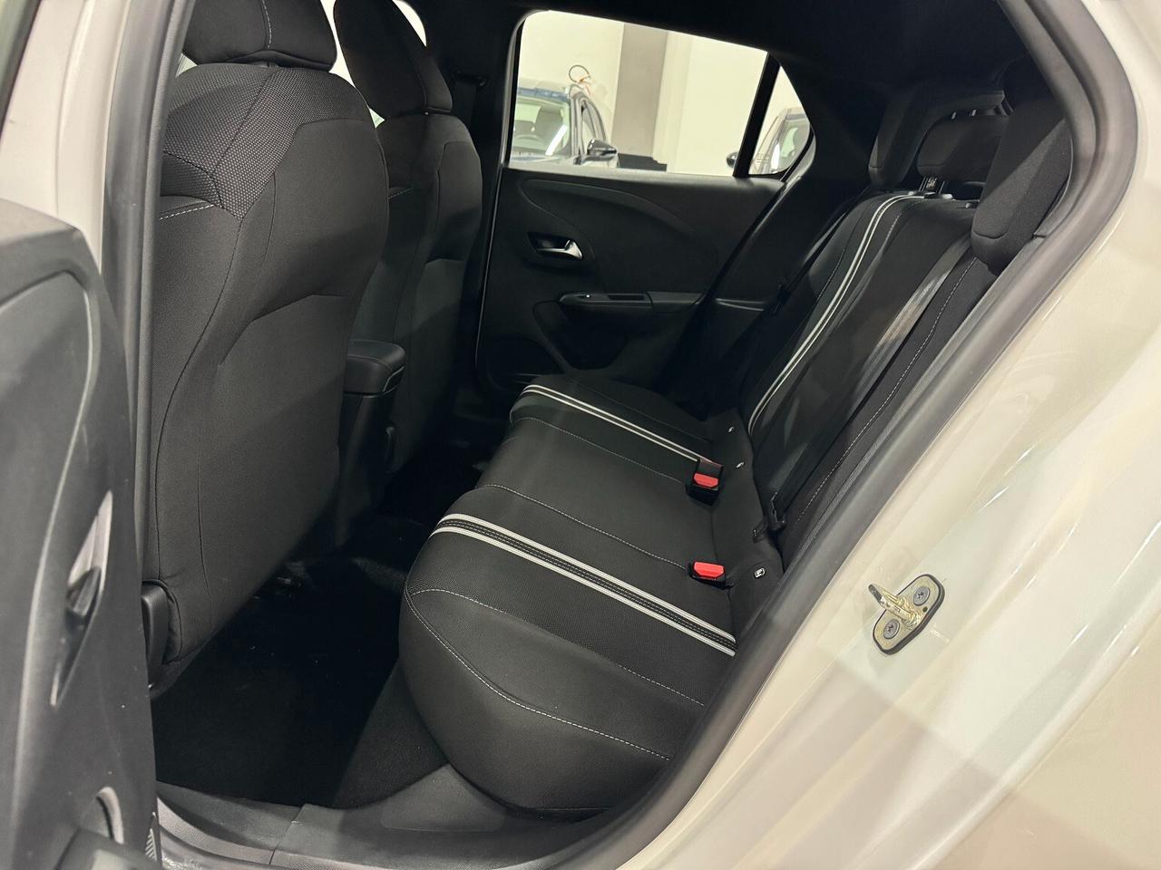Corsa 1.2 GS SUPER BELLA PARI NUOVO