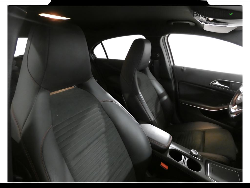 Mercedes-Benz Classe A (W176) - A 200 d Automatic Premium