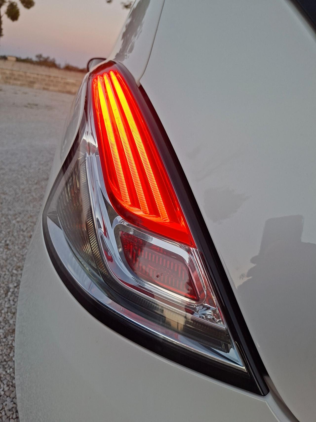 Ypsilon 1.3 MJT 95 CV 5p Platinum *XENON-PELLE*