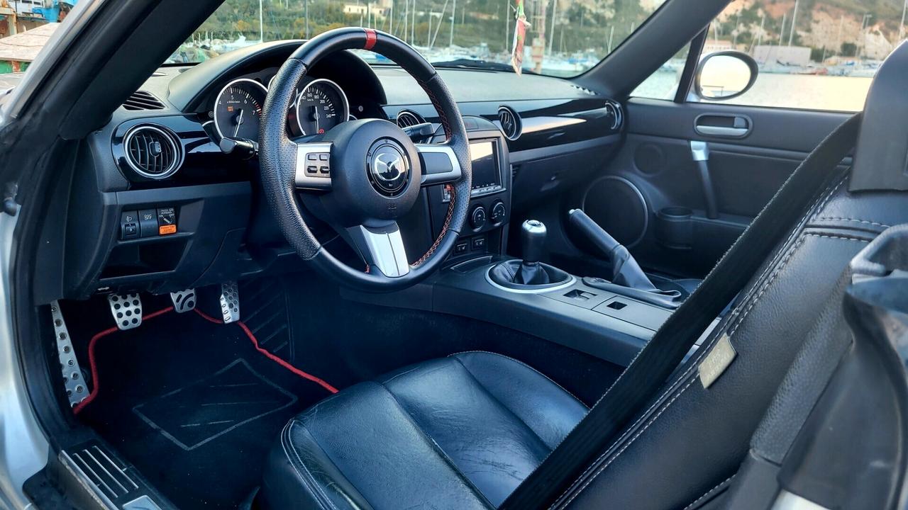 - Mazda MX-5 NC1 2.0 -