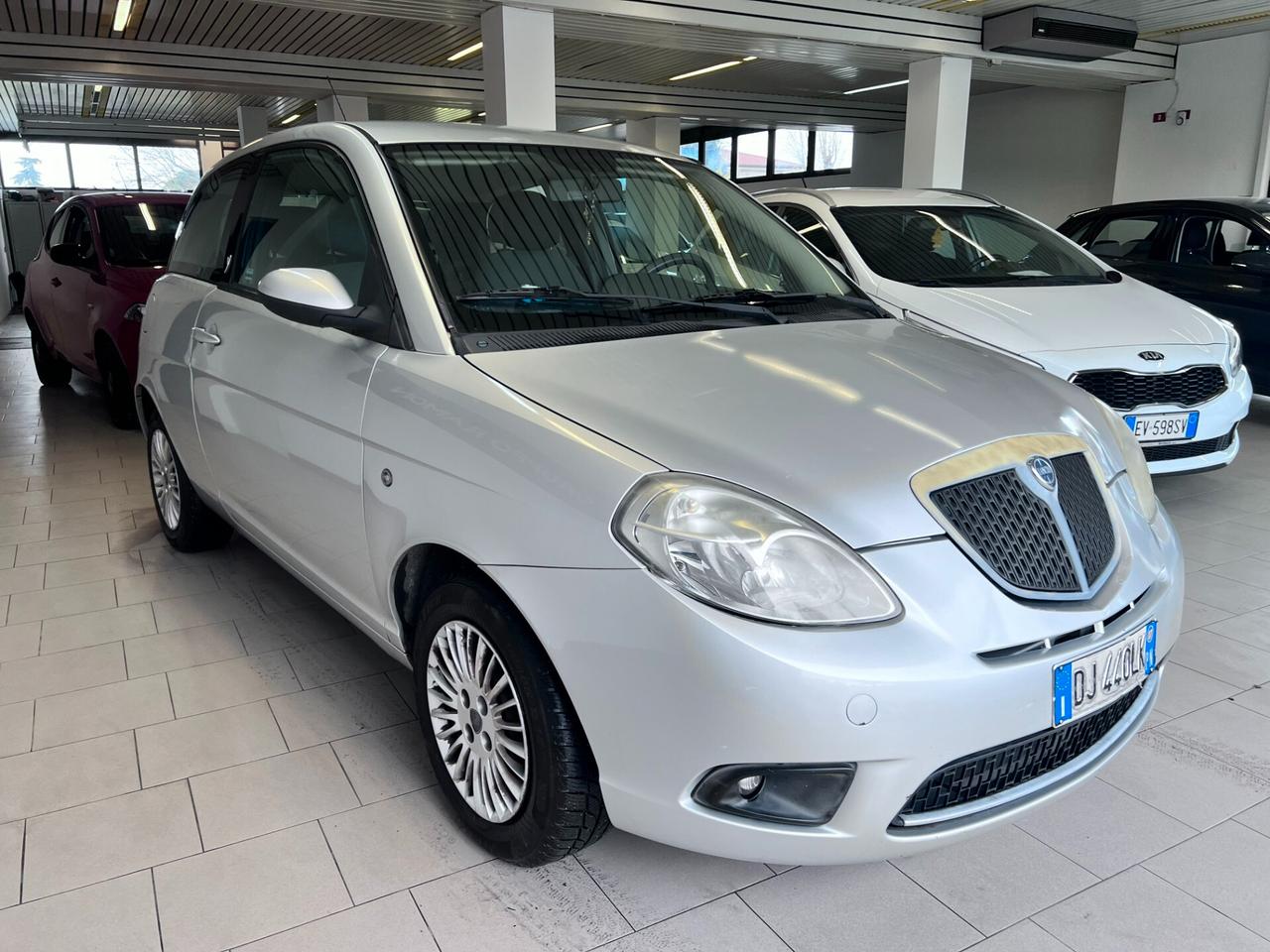 Lancia Ypsilon 1.2 Argento