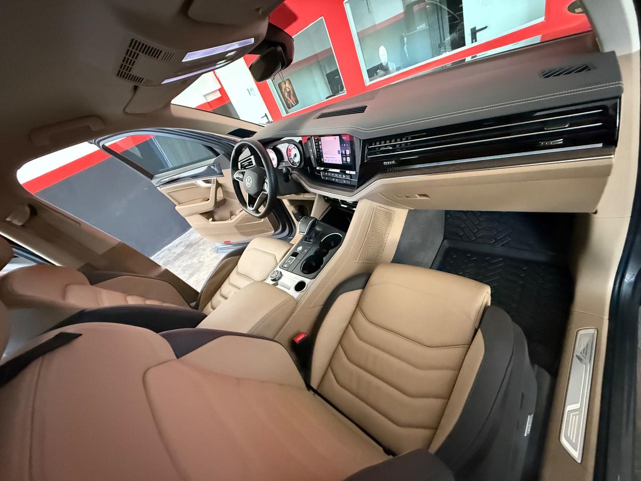 Volkswagen Touareg 3.0 V6 TDI SCR Atmosphere