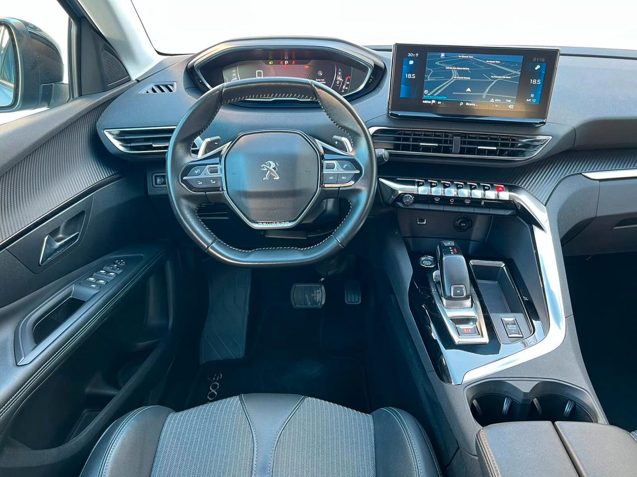 PEUGEOT 3008 1.5 BlueHDi 130CV 2022!!! ALLURE PACK!!!