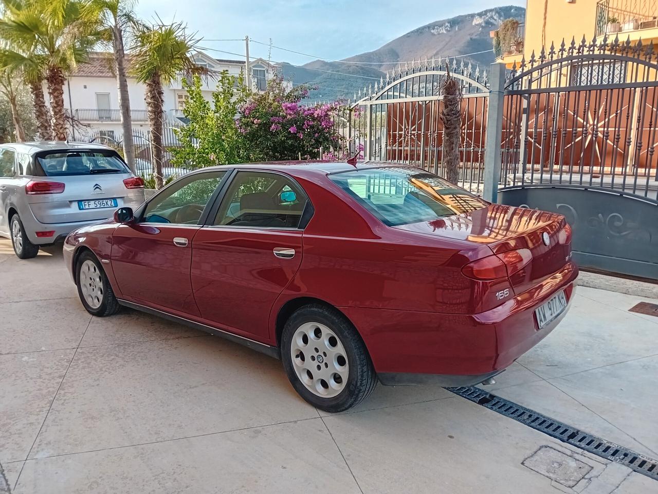 Alfa Romeo 166 2.4 JTD cat Distinctive