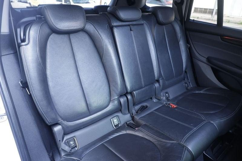 BMW Serie 2 Gran Tourer BMW Serie 2 Gran Tourer 220d xDrive Gran Tourer Luxury aut. 140KW ANNO 2017 7 POSTI
