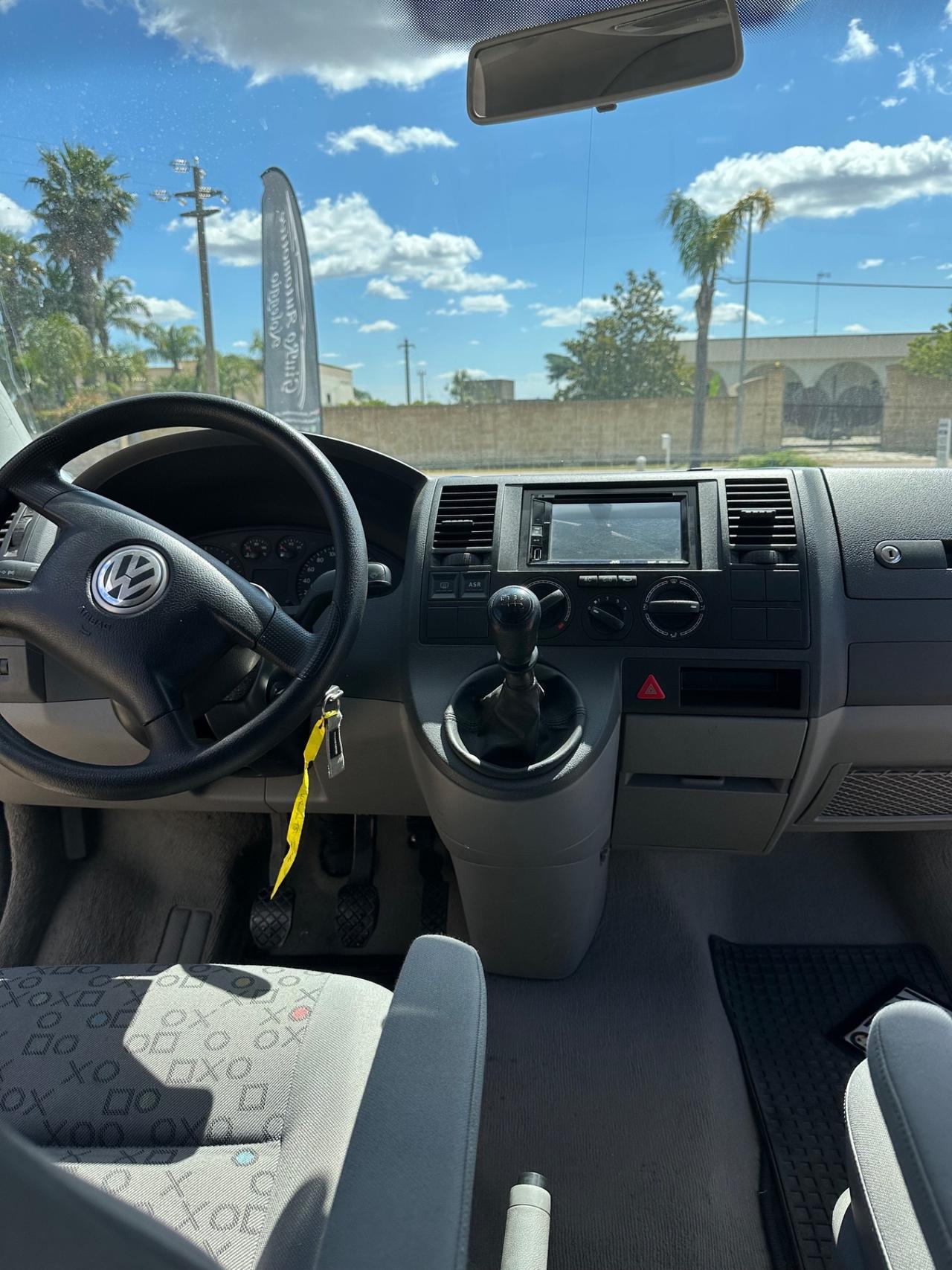Volkswagen T5 Caravelle 2.5 TDI 8 posti