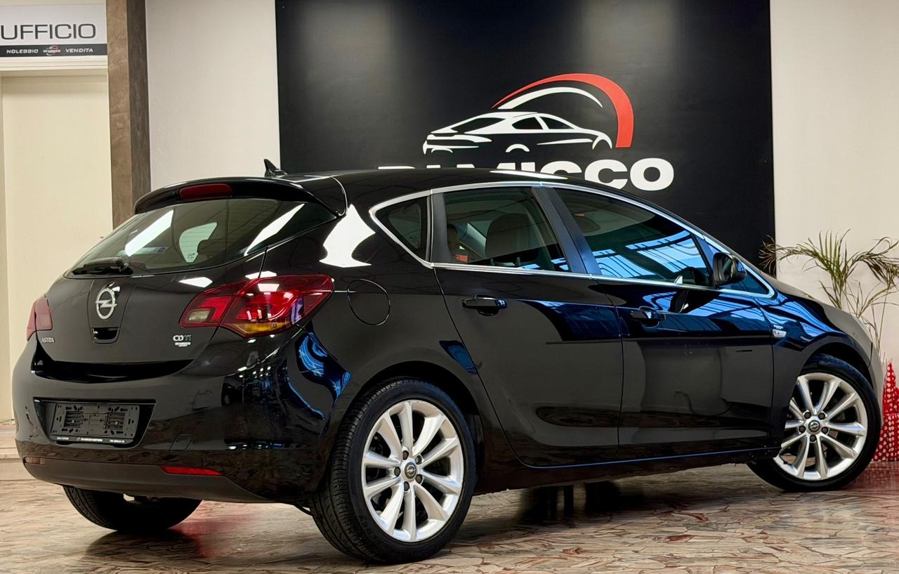 Opel Astra 1.7 CDTI 125CV 5 porte Cosmo