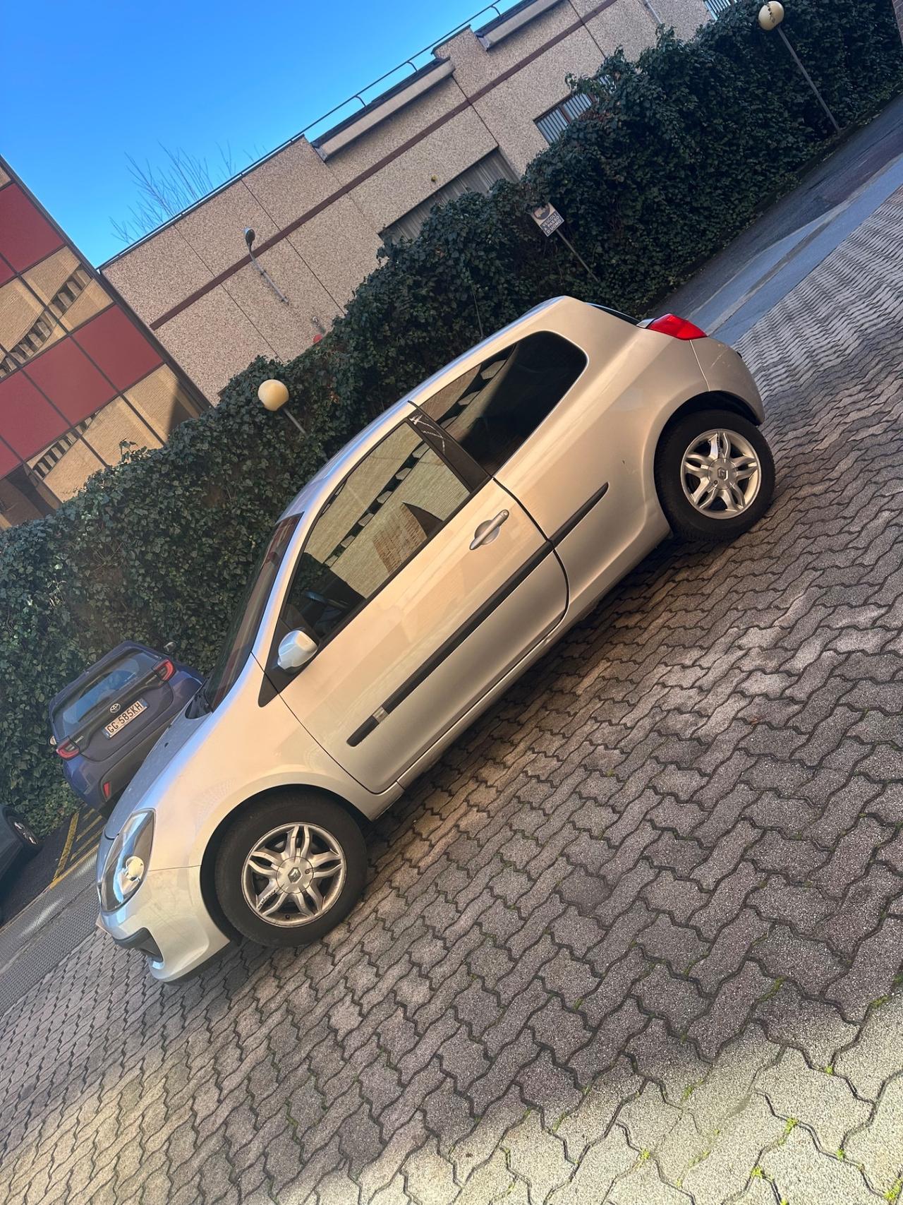Renault Clio 1.2 16V 3 porte Pack