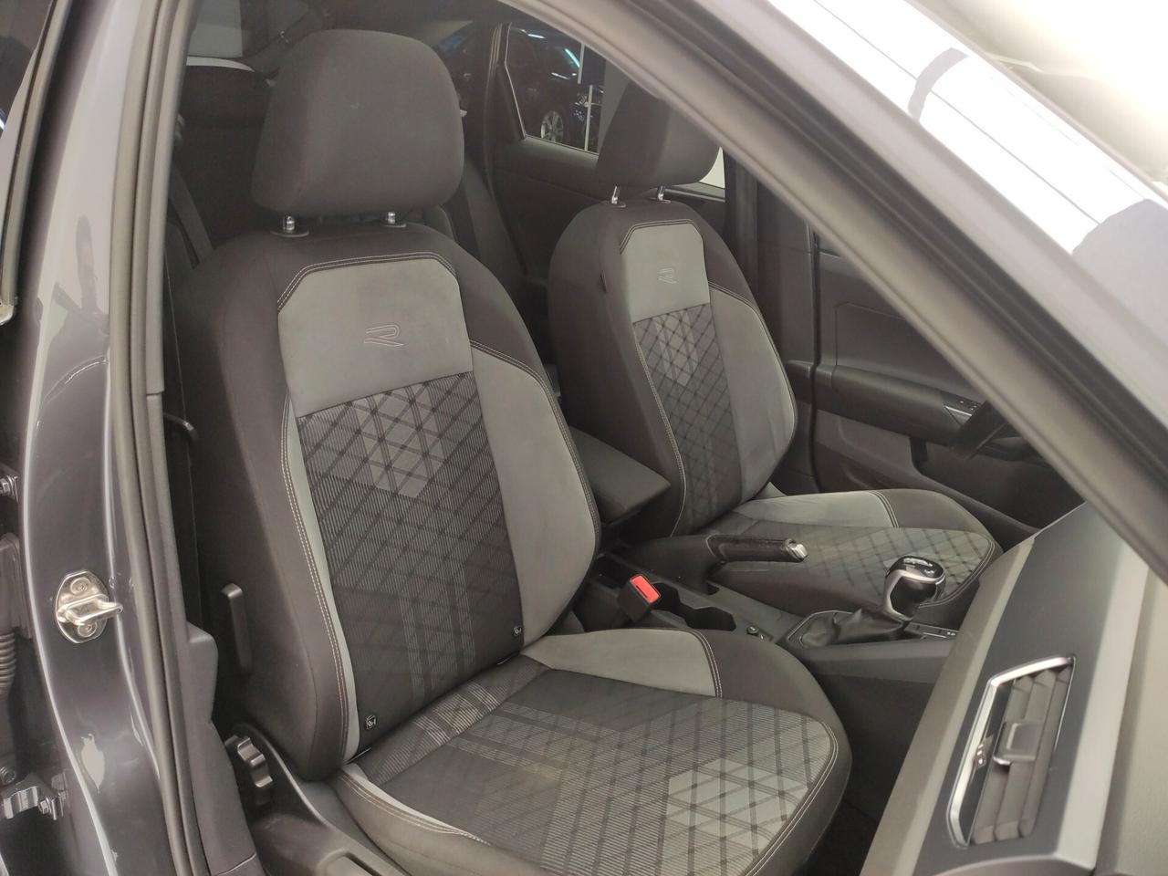 Volkswagen Taigo 1.0 TSI 115 CV DSG R-Line