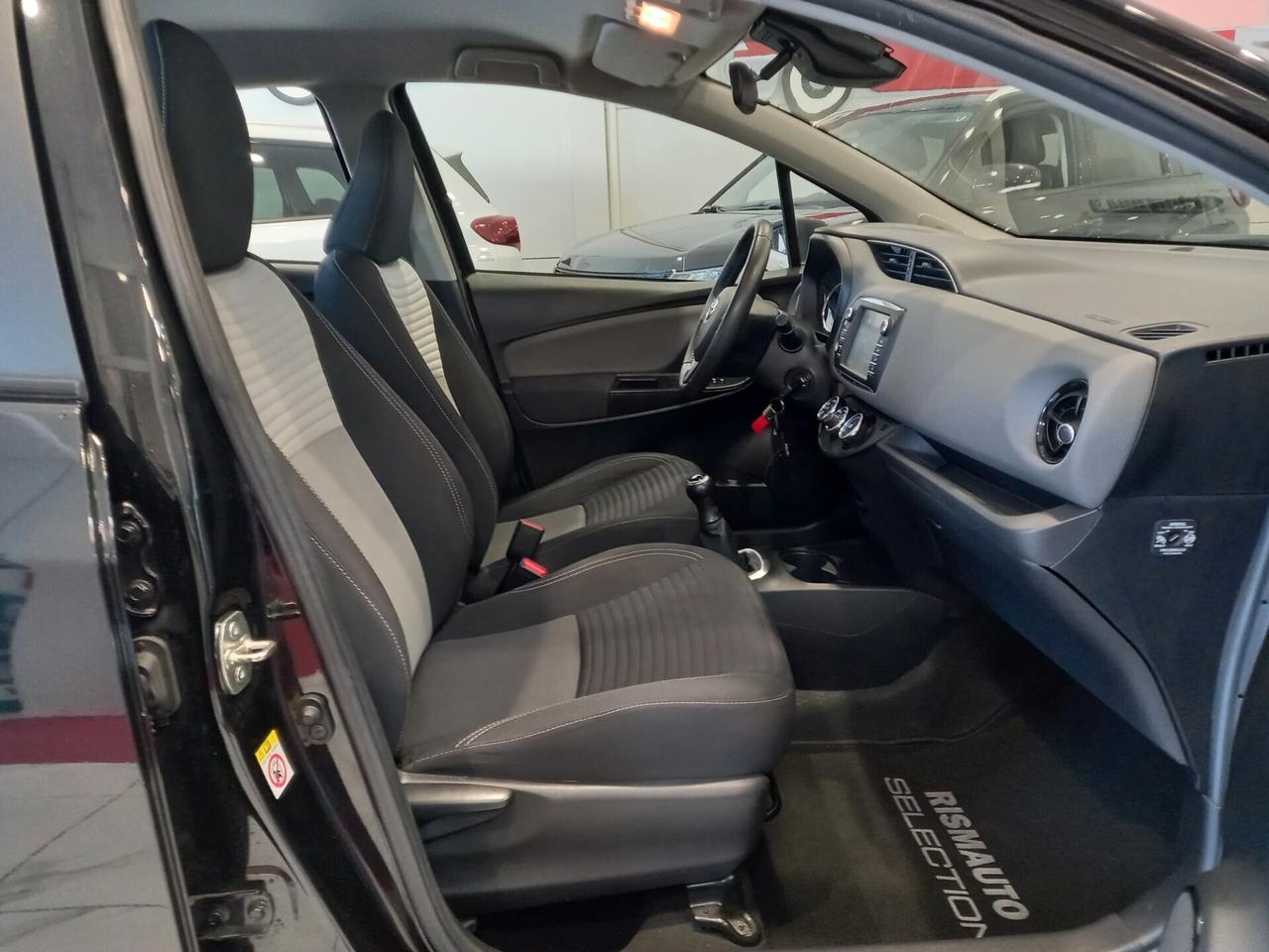 Toyota Yaris 1.0 72 CV 5 porte Lounge