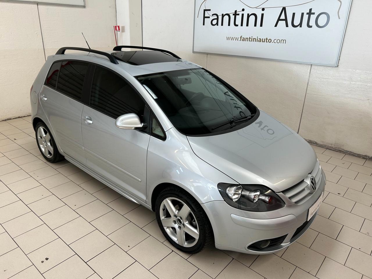 Volkswagen Golf Plus Comfortline 1.6-Ok Neopatent-Dettagli in Bio