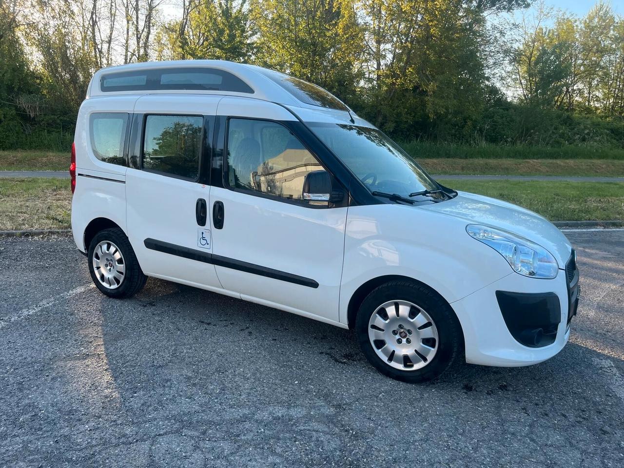 Fiat Doblo 1.6 MJT 16V trasp.disabili, tetto alto - 2012